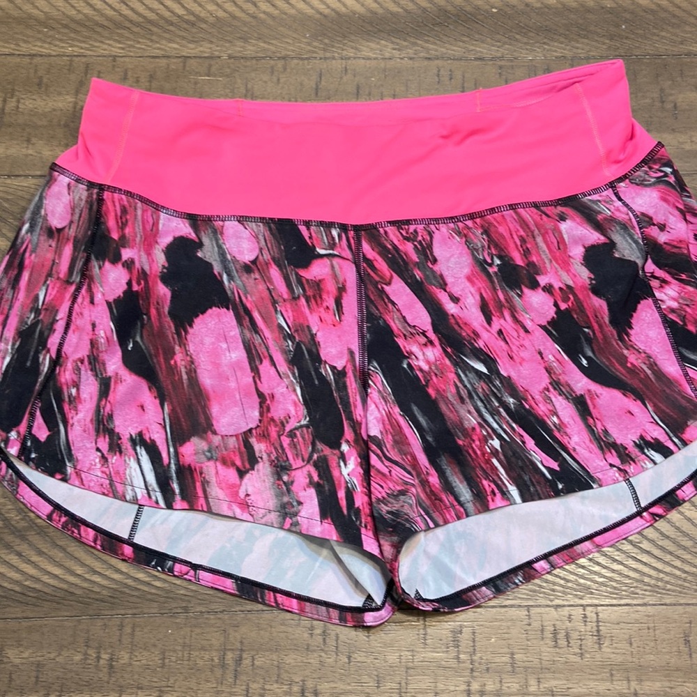 Lululemon Speed Running Shorts Pink Black Highlights 8/L
